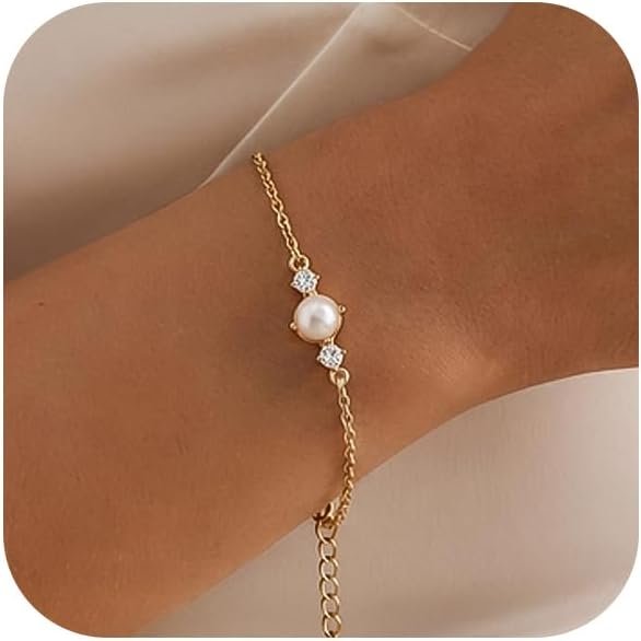 Layering Bracelet with Pearl Centerpiece and Sparkling Stones on Fine Chain